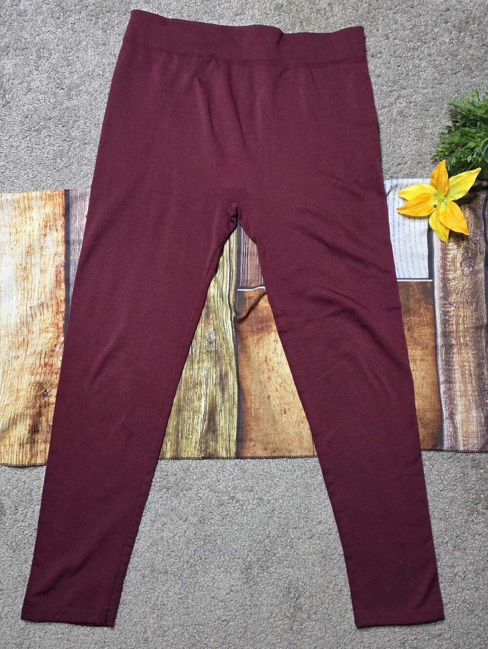 Love Charm Leggings Burgundy Size L / XL